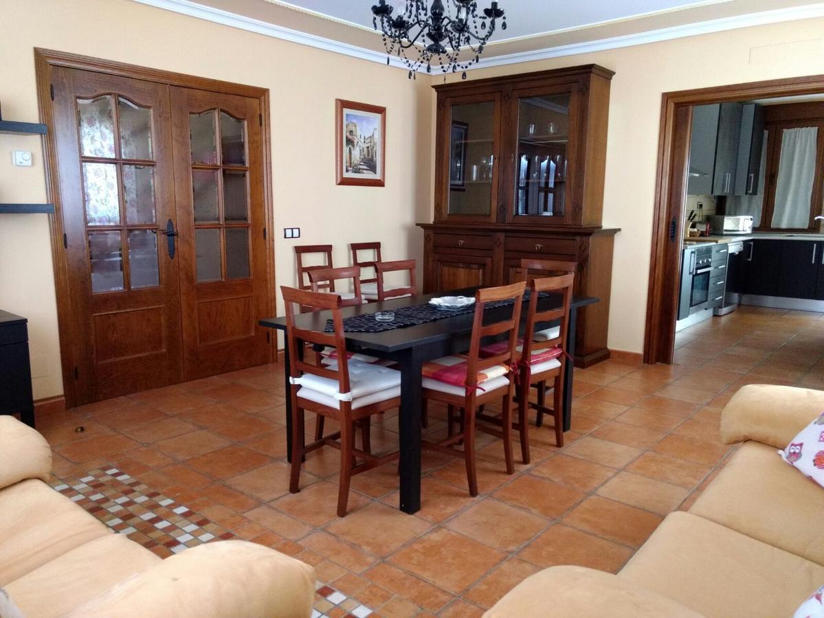 Escapada Delux Pension Ossa de Montiel Buitenkant foto